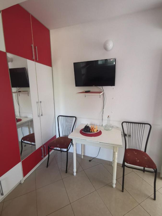 Apartments Coso Zlatne Njive Bb Котор Екстериор снимка