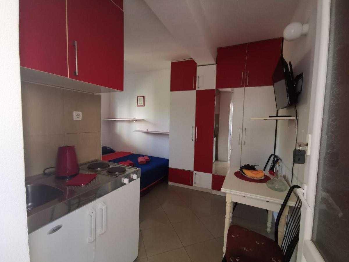 Apartments Coso Zlatne Njive Bb Котор Екстериор снимка